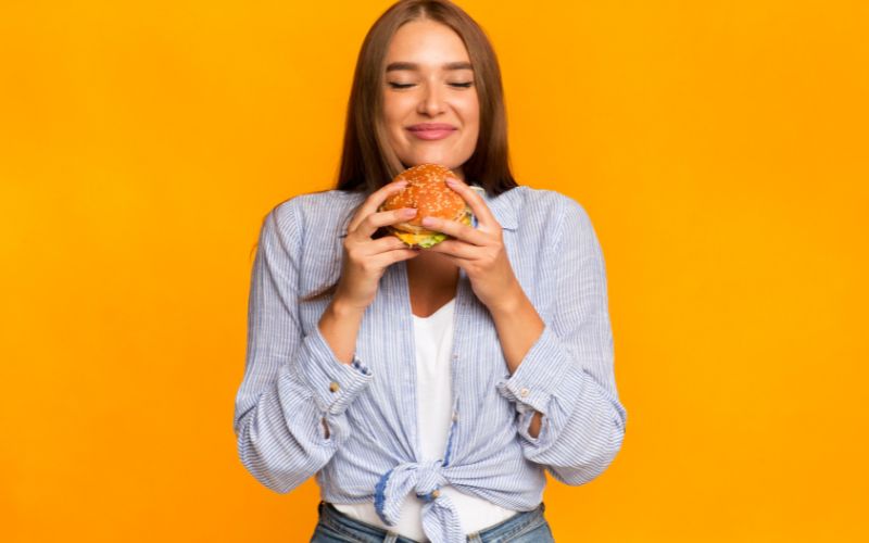 Blog Banner_Ways to Make Your Audience Hungry for Snackable Content