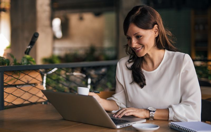 Blog Banner_Recession-Proof your Business Through A Strong Online Presence