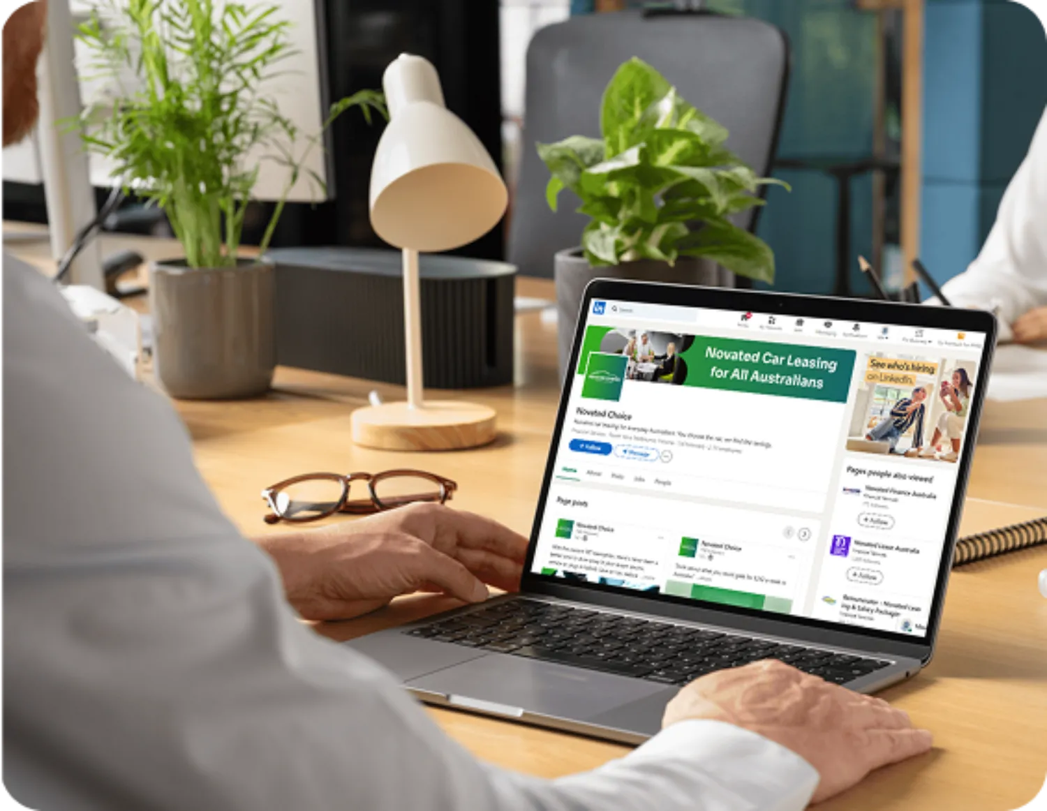 LinkedIn marketing agency for B2B focused on building brand authority and driving meaningful business conversations.